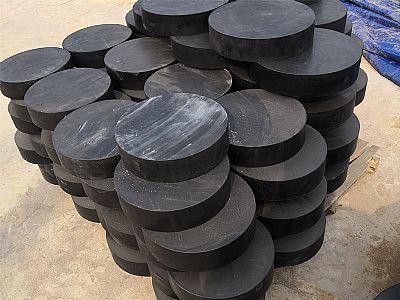 恒山区板式橡胶支座由若干层橡胶片与薄钢板经加压硫化